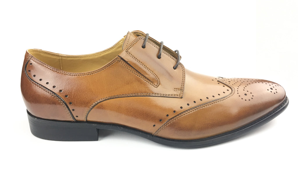 Brogue Wingtip Derby - Tan